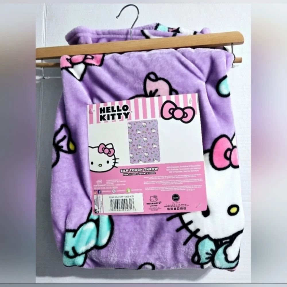 Hello Kitty Silk Touch Throw Blanket 50x70 Purple Candy Kitty Sanrio Plush NWT